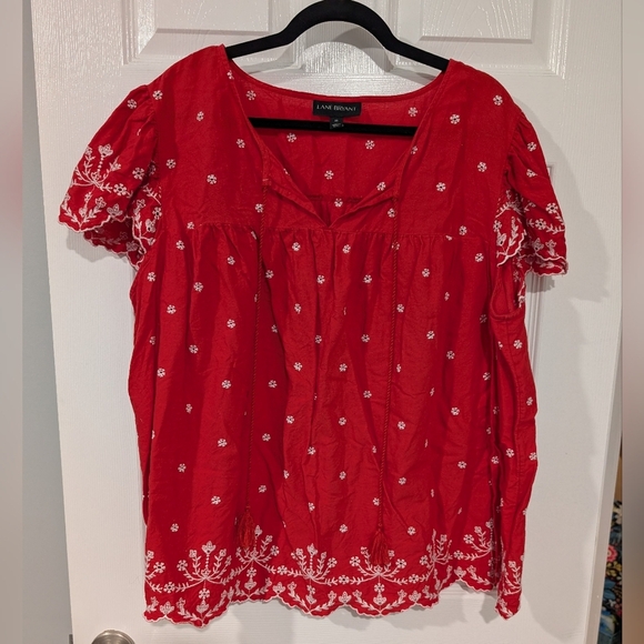 Lane Bryant Red and White Embroidered Flutter Sleeve Tassels Blouse in Size 20 - Picture 2 of 9